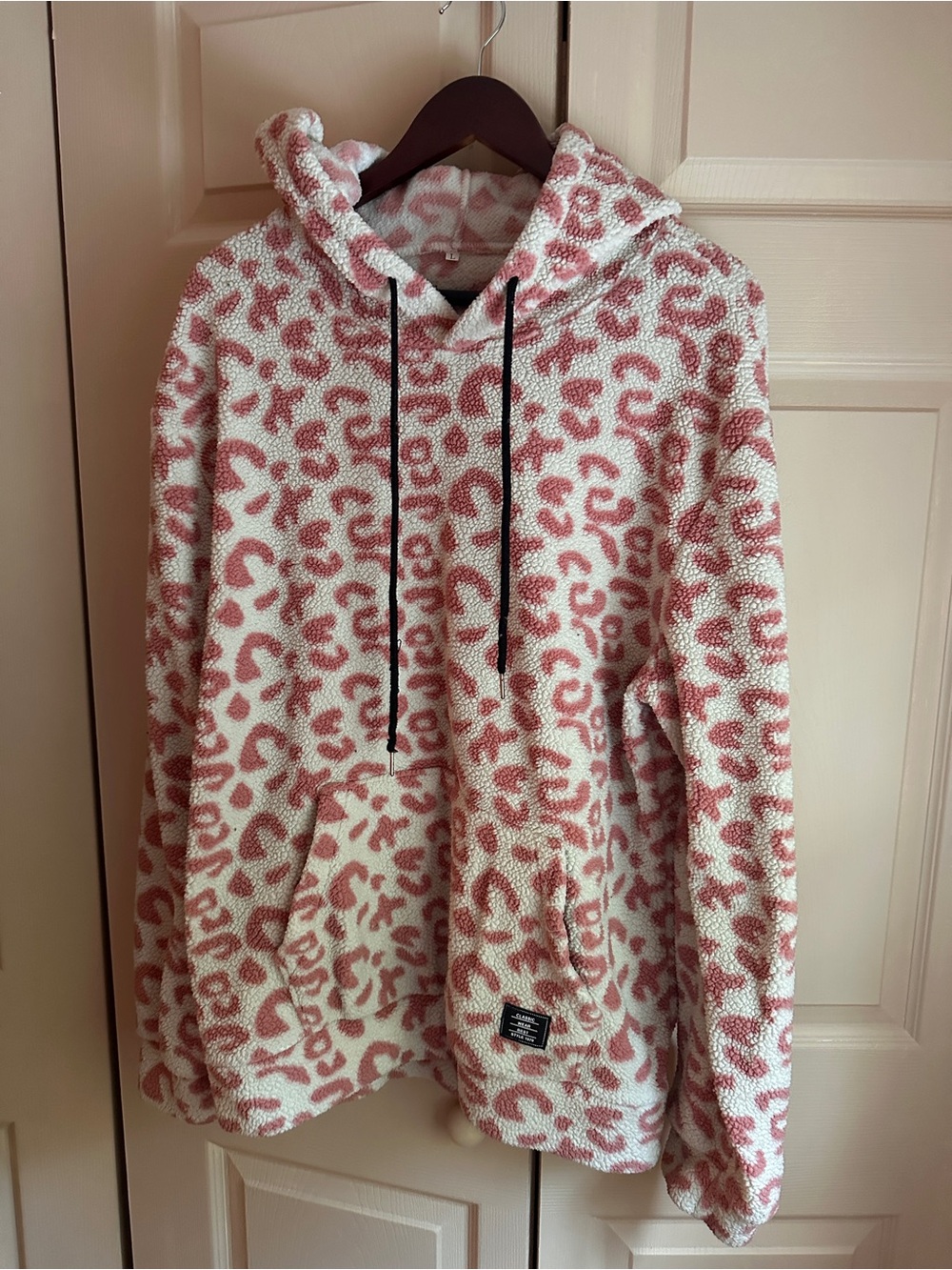 Classic Wear Pink Leopard Sherpa Fleece Hoodie Size L